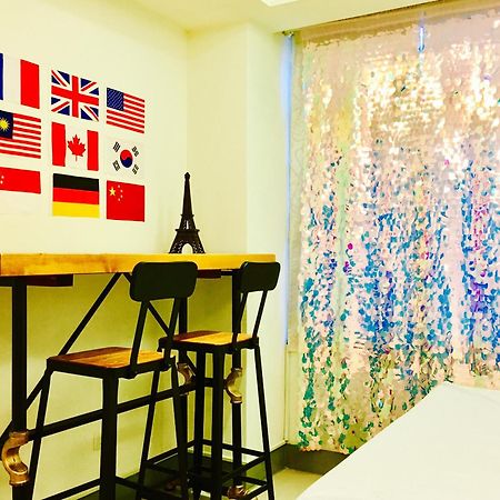 Super Star Hostel New Taipei City Bagian luar foto
